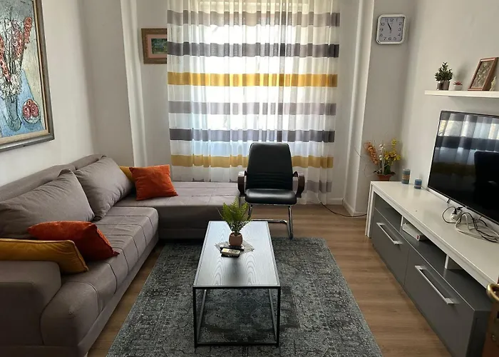 Kelly\'S Cozy Hideaway - Central Tirana