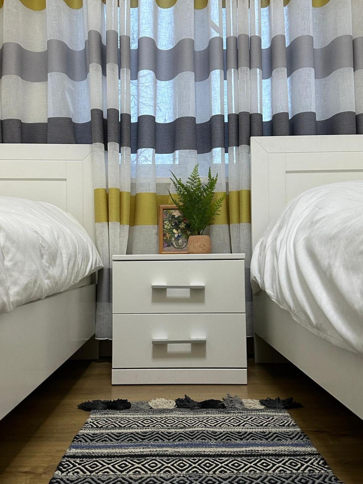 Kelly's Cozy Hideaway - Appartamento Tirana