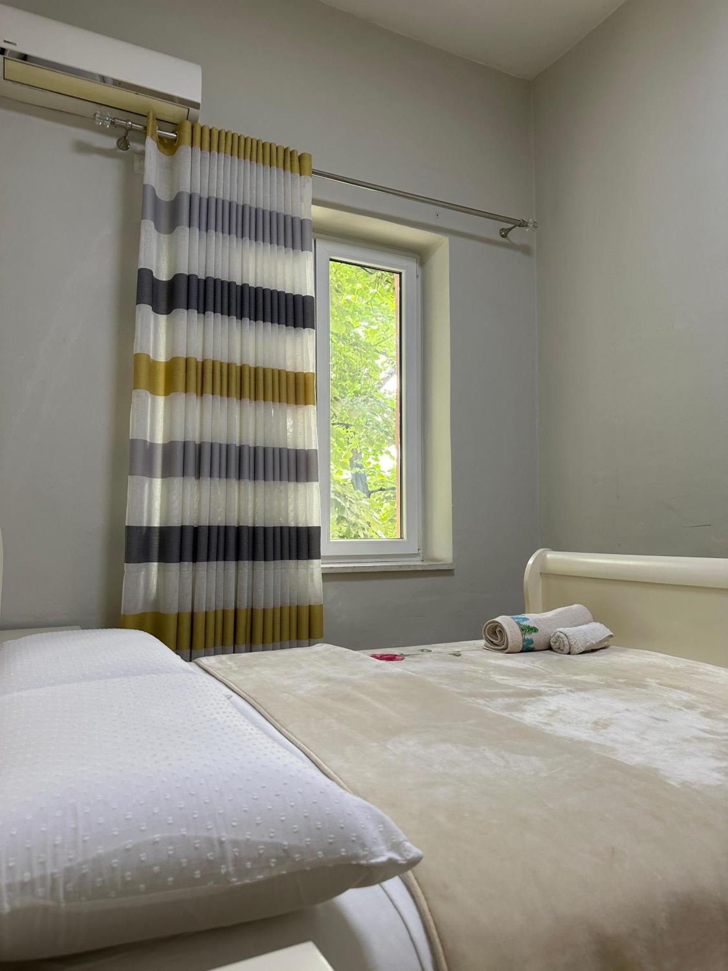 Kelly's Cozy Hideaway - * Tirana